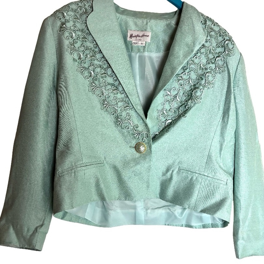 Mint Green size 10 Women's Blazer with Embroidered Detail Vintage